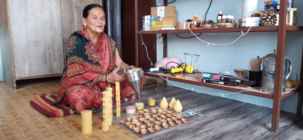 Sustainable gifting in India featuring eco-friendly artisanal Himalayan gift hampers with handmade gifts, herbal tea, honey and beeswax candles