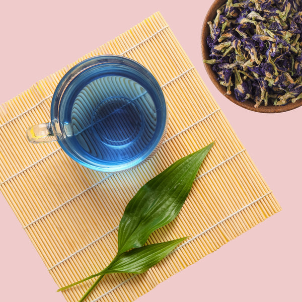 Blue pea flower tea enjoyed for calm and beauty — herbal tea that soothes body and mind.
