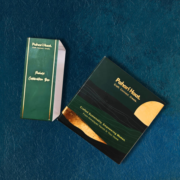 Elegant eco-friendly beeswax candle gift box — handcrafted Himalayan sustainable gift.